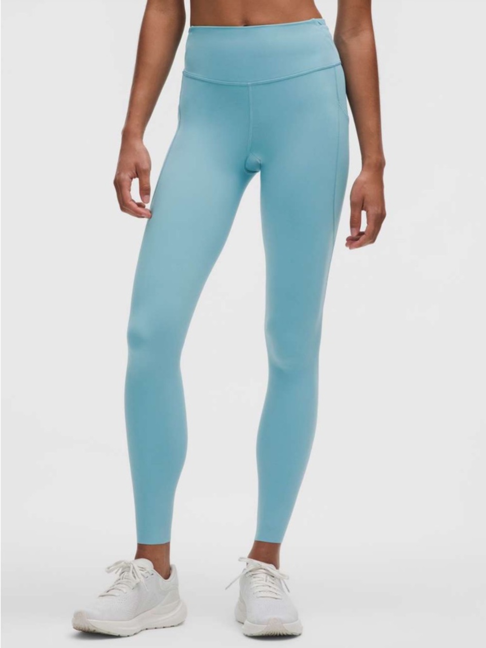 NWT!🍋🍋Lululemon Fast and Free HR Tight 28”🍋🍋. Size 6. Color Washed Blue.